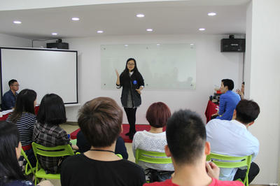 广州龙泰教育咨询 专业导航，助力学业与职业发展